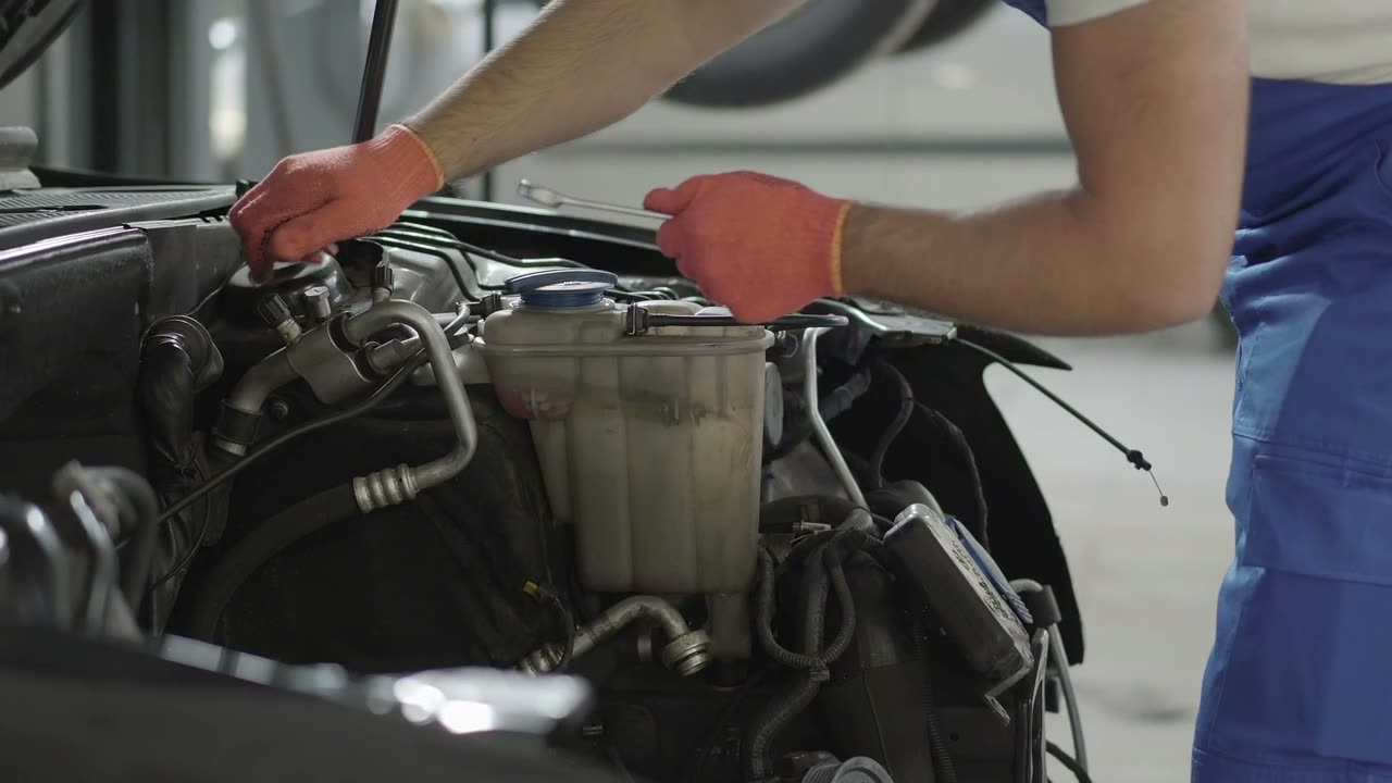Fluid reservoir check